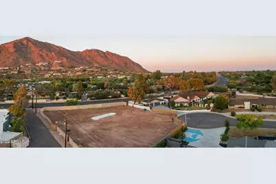 4450 N 53rd, Phoenix, AZ 85018 - Photo 1