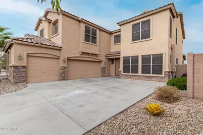 10138 W Illini Street, Tolleson, AZ 85353 - Photo 1