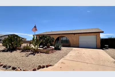 8867 W Tinajas Drive, Arizona City, AZ 85123 - Photo 1