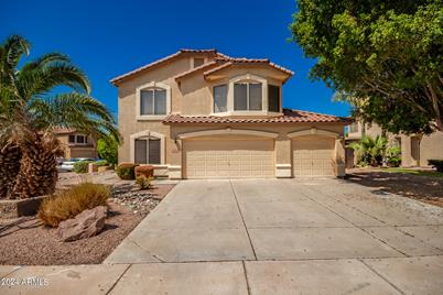 1334 E Betsy Lane, Gilbert, AZ 85296 - Photo 1