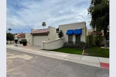 4617 E Desert Drive, Phoenix, AZ 85044 - Photo 1