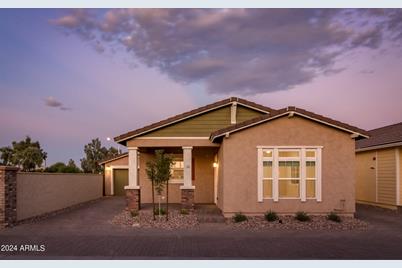 955 N Jackson Street #38, Chandler, AZ 85225 - Photo 1