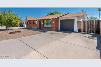 4019 W Citrus Way, Phoenix, AZ 85019 - Photo 1