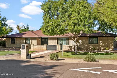 9248 S Lakeshore Drive, Tempe, AZ 85284 - Photo 1