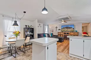 8401 N 67th, Glendale, AZ 85302 - Photo 1