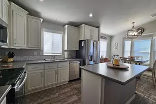 650 N Hawes Rd, Mesa, AZ 85207 - Photo 1
