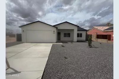 15200 S Capistrano, Arizona City, AZ 85123 - Photo 1