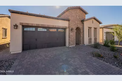 375 E Bracciano Avenue, San Tan Valley, AZ 85140 - Photo 1