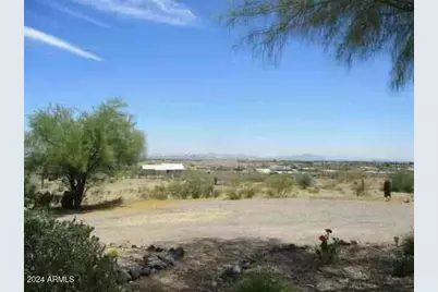 2500 W Sunrise Drive #-, Phoenix, AZ 85041 - Photo 2
