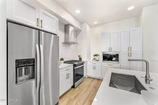 3131 N Central Ave, Phoenix, AZ 85012 - Photo 8