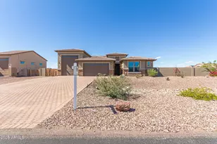 13524 W Sierra Vista Dr, Glendale, AZ 85307 - Photo 1