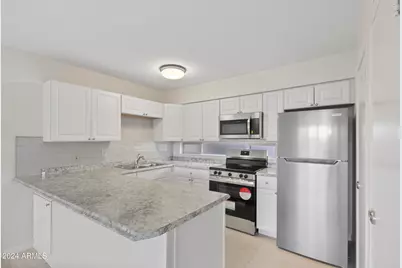 2684 E Silk Oak, Tempe, AZ 85288 - Photo 1