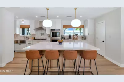 901 W Frier, Phoenix, AZ 85021 - Photo 1