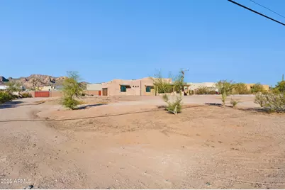 274 E McKellips Boulevard, Apache Junction, AZ 85119 - Photo 1