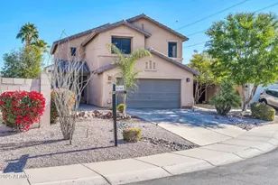 20219 N 33rd Pl, Phoenix, AZ 85050 - Photo 2