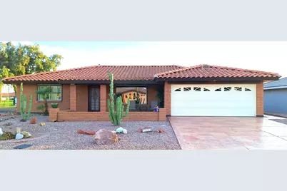 7813 E Lakeview, Mesa, AZ 85209 - Photo 1