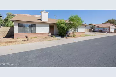 1016 E Woodland, Phoenix, AZ 85034 - Photo 1