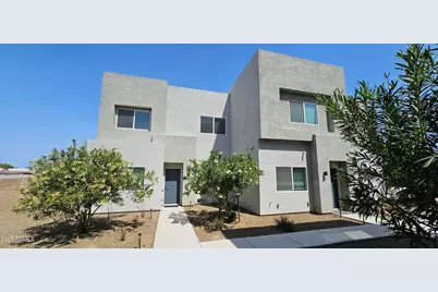 2820 E Tracy, Phoenix, AZ 85032 - Photo 1