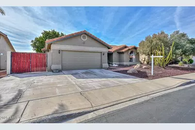 10957 W Ventana, Sun City, AZ 85373 - Photo 1