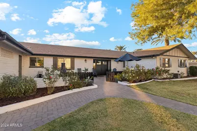 8 N Stellar, Chandler, AZ 85226 - Photo 1