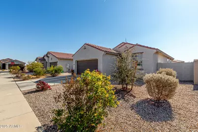 1673 E Jardin, Casa Grande, AZ 85122 - Photo 1