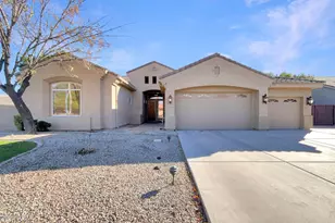 741 N Tower Pl, Chandler, AZ 85225 - Photo 1