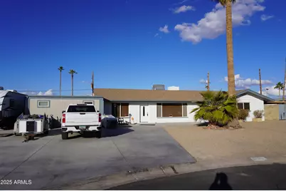 8643 S 16th, Phoenix, AZ 85042 - Photo 1