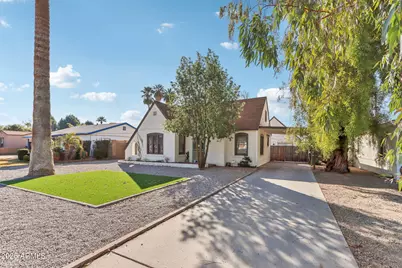 2209 E Weldon, Phoenix, AZ 85016 - Photo 1