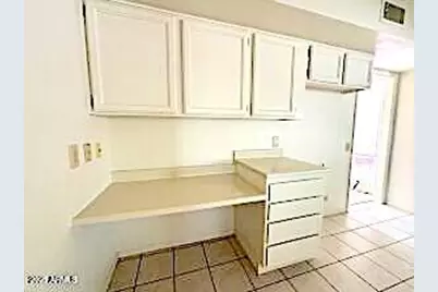 17407 N Country Club Drive, Sun City, AZ 85373 - Photo 4