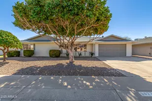 9827 W Lindgren Ave, Sun City, AZ 85373 - Photo 1