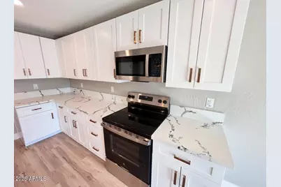905 W Dobbins, Phoenix, AZ 85041 - Photo 1