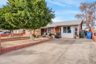 6418 W Thomas, Phoenix, AZ 85033 - Photo 1