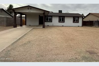 7955 W Mackenzie, Phoenix, AZ 85033 - Photo 1