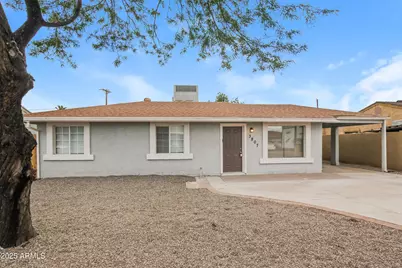 3807 Lewis, Phoenix, AZ 85009 - Photo 1