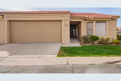1021 S Greenfield, Mesa, AZ 85206 - Photo 1