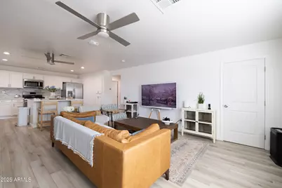 2301 N 27th Street, Phoenix, AZ 85008 - Photo 8