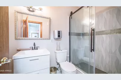 715 N Gilbert Road, Mesa, AZ 85203 - Photo 24