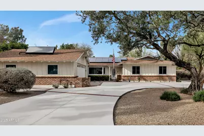 576 W Moon Valley, Phoenix, AZ 85023 - Photo 1