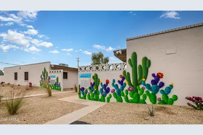2002 N 50th, Phoenix, AZ 85008 - Photo 1