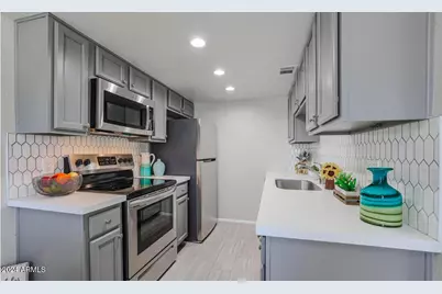 3402 N 32nd, Phoenix, AZ 85018 - Photo 1