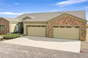 23931 W Pinnacle Vista Ln, Wittmann, AZ 85361 - Photo 1