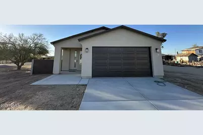 32406 N Center Street, Wittmann, AZ 85361 - Photo 1