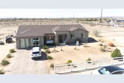 30439 W Peakview, Wittmann, AZ 85361 - Photo 1