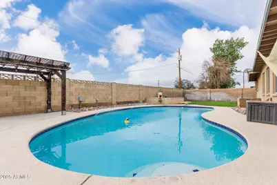 8724 N 42nd, Phoenix, AZ 85051 - Photo 1