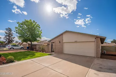 2317 E Concorda, Tempe, AZ 85282 - Photo 1