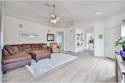 3925 W Hackamore, Phoenix, AZ 85083 - Photo 1