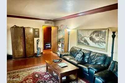 532 E Cheery Lynn, Phoenix, AZ 85012 - Photo 1