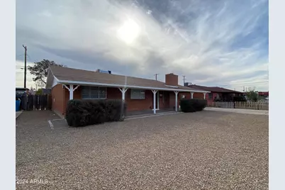 4251 W Keim, Phoenix, AZ 85019 - Photo 1