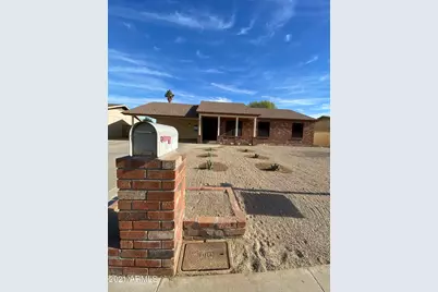 3826 W Dalphin, Phoenix, AZ 85051 - Photo 1