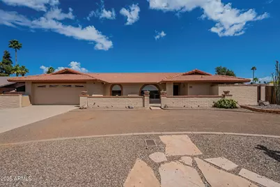 218 E Caribbean, Phoenix, AZ 85022 - Photo 1